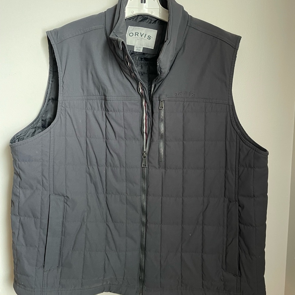 Orvis Men's Charcoal Quilted Vest